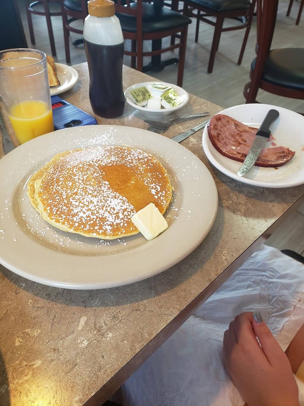 Benedicts | restaurant | 7048 Park Blvd N, Pinellas Park, FL 33781, USA | 7275454929 OR +1 727-545-4929