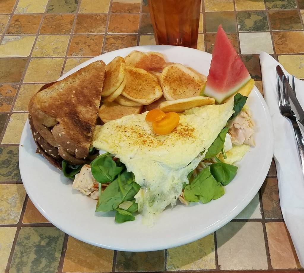 The Tremont | restaurant | 24 W Main St, Marshalltown, IA 50158, USA | 6417549082 OR +1 641-754-9082