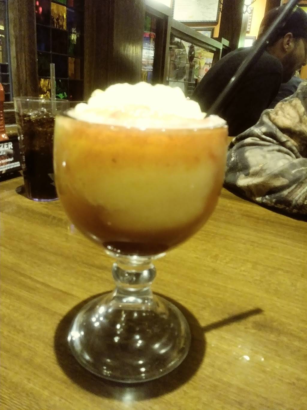 Applebees Grill + Bar | restaurant | 1305 West Chester Pike Manoa Shopping Center, Havertown, PA 19083, USA | 6104492296 OR +1 610-449-2296