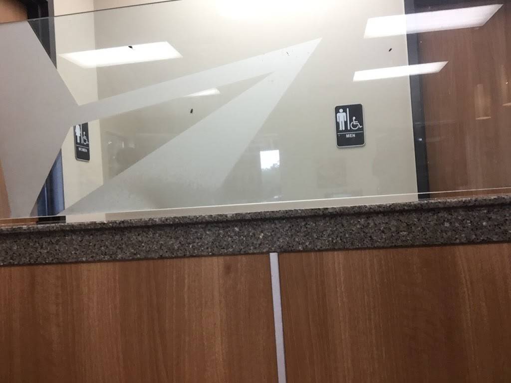 Churchs Chicken | restaurant | 2101 West, 19th St, Hondo, TX 78861, USA | 8304265272 OR +1 830-426-5272