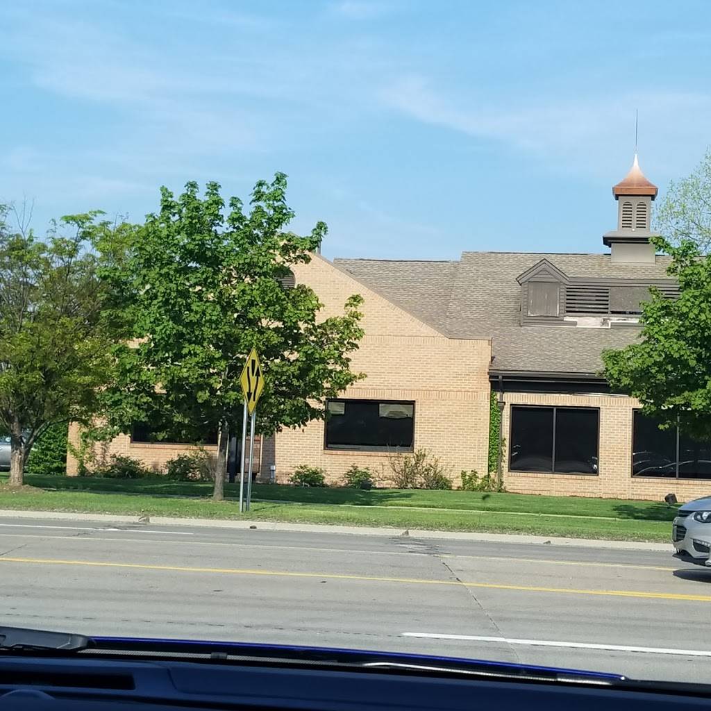 Brass Pointe | restaurant | 24234 Orchard Lake Rd, Farmington, MI 48336, USA | 2484761377 OR +1 248-476-1377