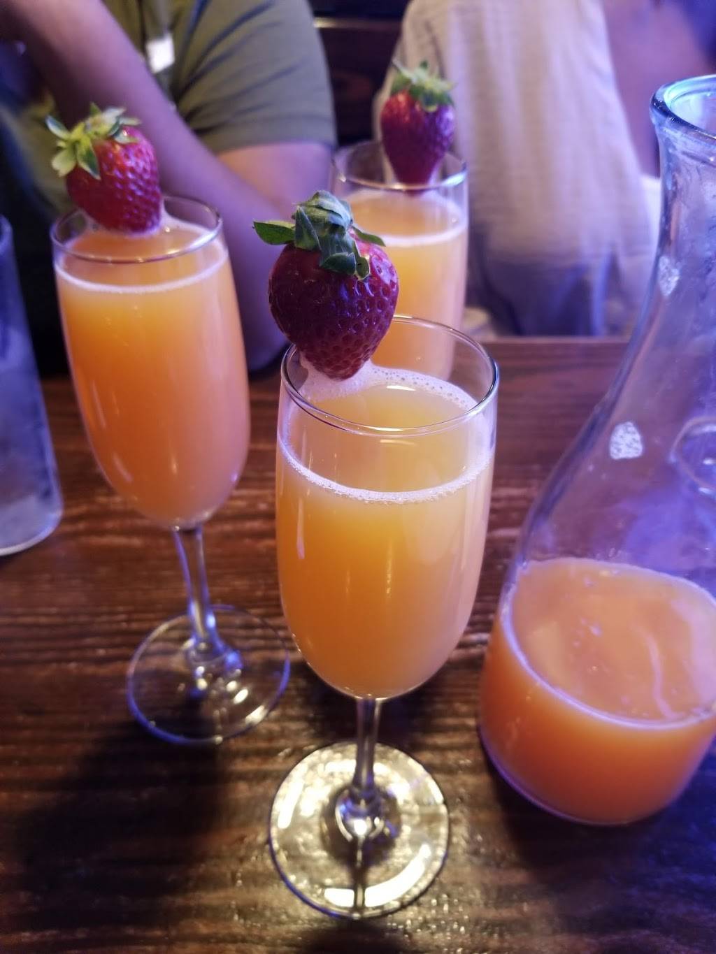 Kikis Chicken and Waffles | restaurant | 7001 Parklane Rd, Columbia, SC 29223, USA | 8036995422 OR +1 803-699-5422