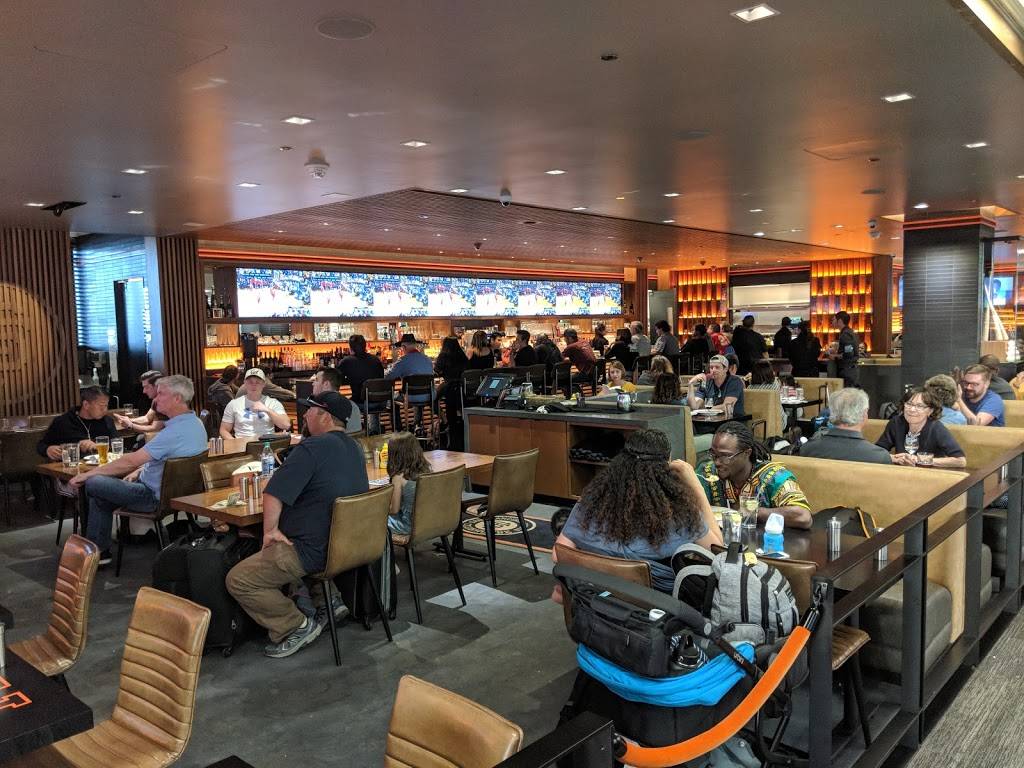 San Francisco Giants Clubhouse | restaurant | Terminal 3, San Francisco International Airport, San Francisco, CA 94128, USA | 6508211195 OR +1 650-821-1195