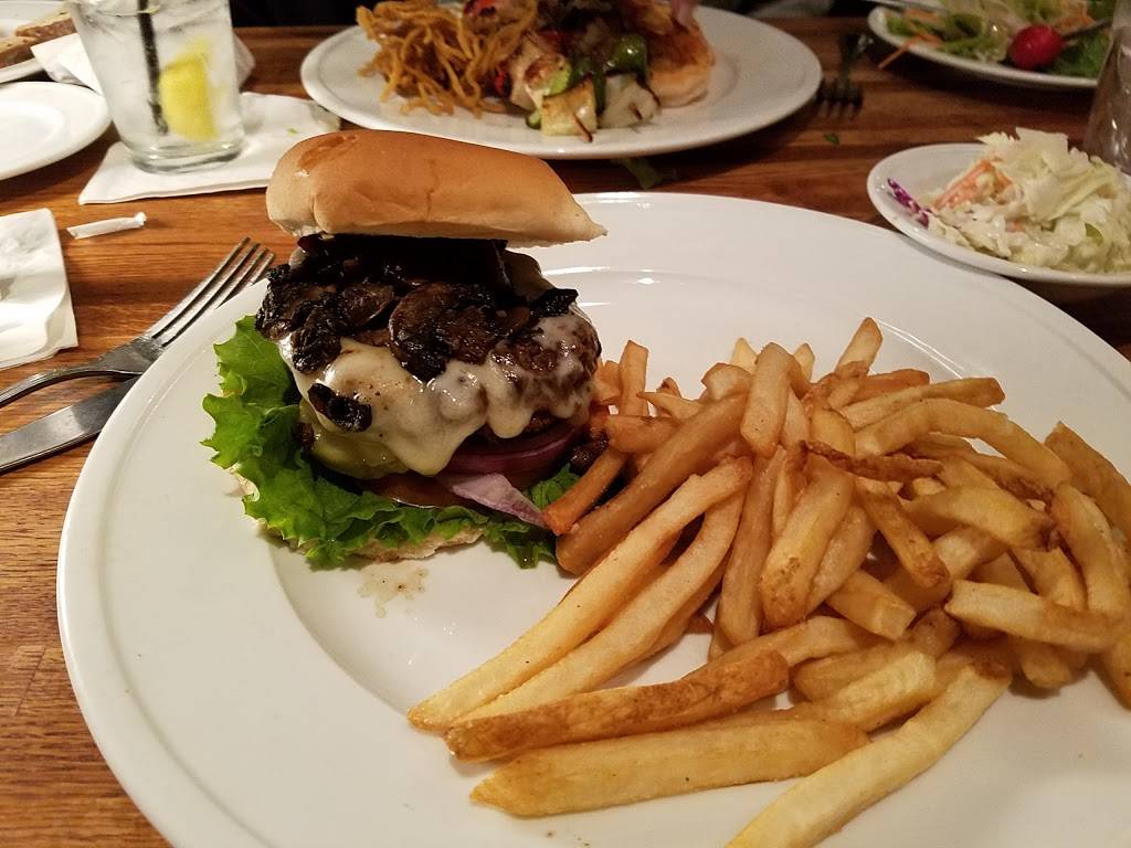 Charlie Browns Fresh Grill | restaurant | 222 Plainfield Rd, Edison, NJ 08820, USA | 7324946135 OR +1 732-494-6135