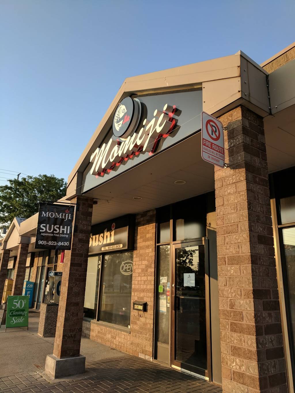 Momiji Japanese Restaurant | restaurant | 1801 Lakeshore Rd W, Mississauga, ON L5J 1H6, Canada | 9058238430 OR +1 905-823-8430