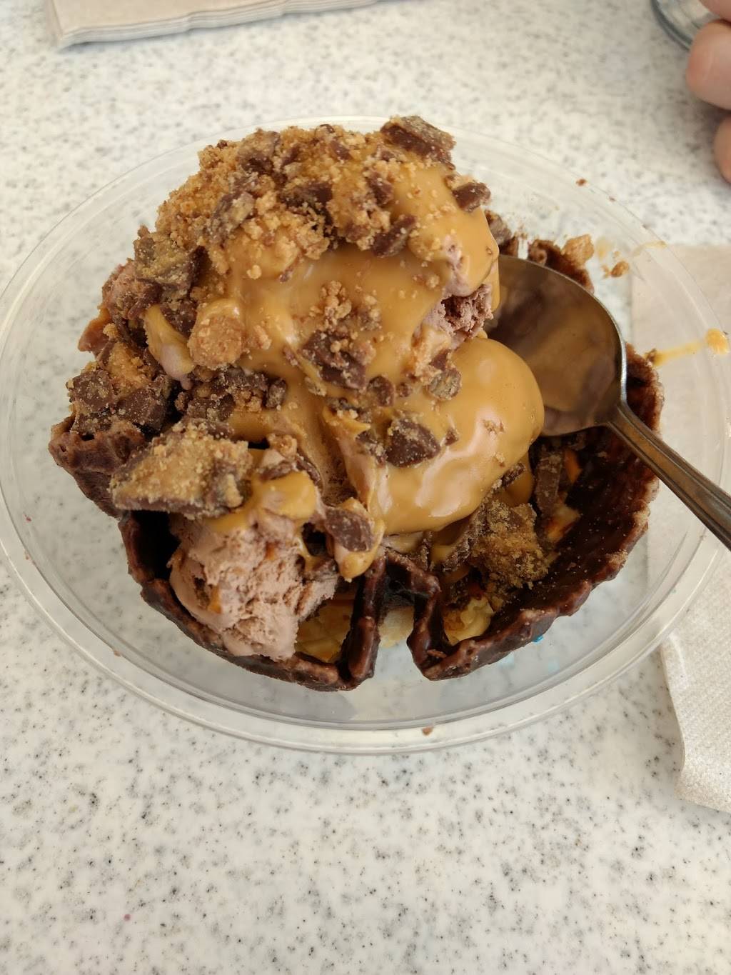 Oberweis Ice Cream and Dairy Store | restaurant | 811 E Butterfield Rd Ste 119, Wheaton, IL 60189, USA | 6306650000 OR +1 630-665-0000