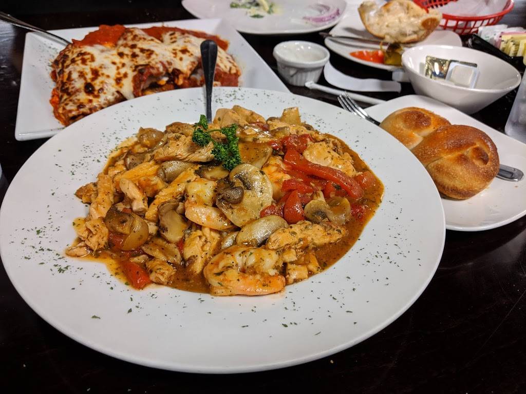Roma Italian Restaurant | restaurant | 605 Fort Crook Rd N, Bellevue, NE 68005, USA | 4029165820 OR +1 402-916-5820