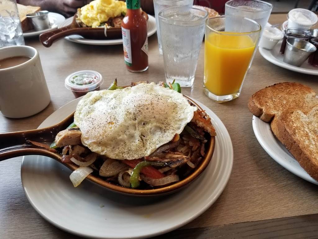 Stacked Crestwood | restaurant | 14306 S Cicero Ave, Crestwood, IL 60445, USA | 7084068888 OR +1 708-406-8888