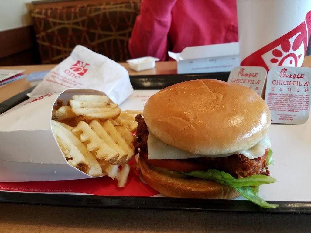 Chick-fil-A | restaurant | 5940 Gulf Fwy, Houston, TX 77023, USA | 7139244000 OR +1 713-924-4000