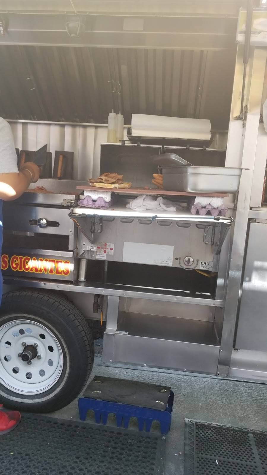 Tortas Gigantes | restaurant | 1830 Slauson Ave, Vernon, CA 90058, USA | 3234832047 OR +1 323-483-2047