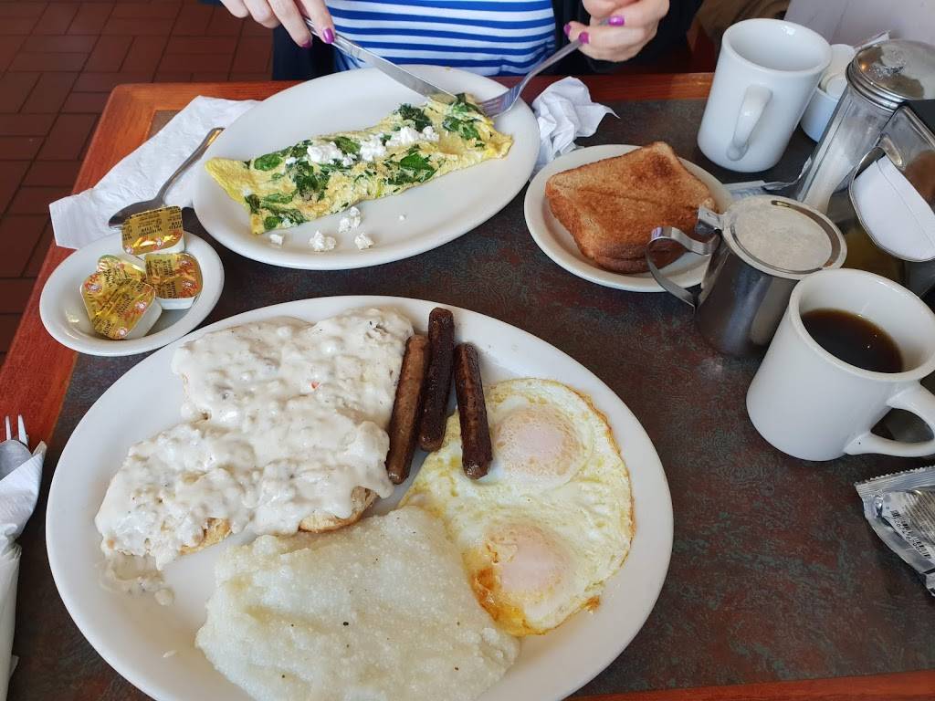 Angies Restaurant | restaurant | 725 Cleveland St, Clearwater, FL 33755, USA | 7274612880 OR +1 727-461-2880