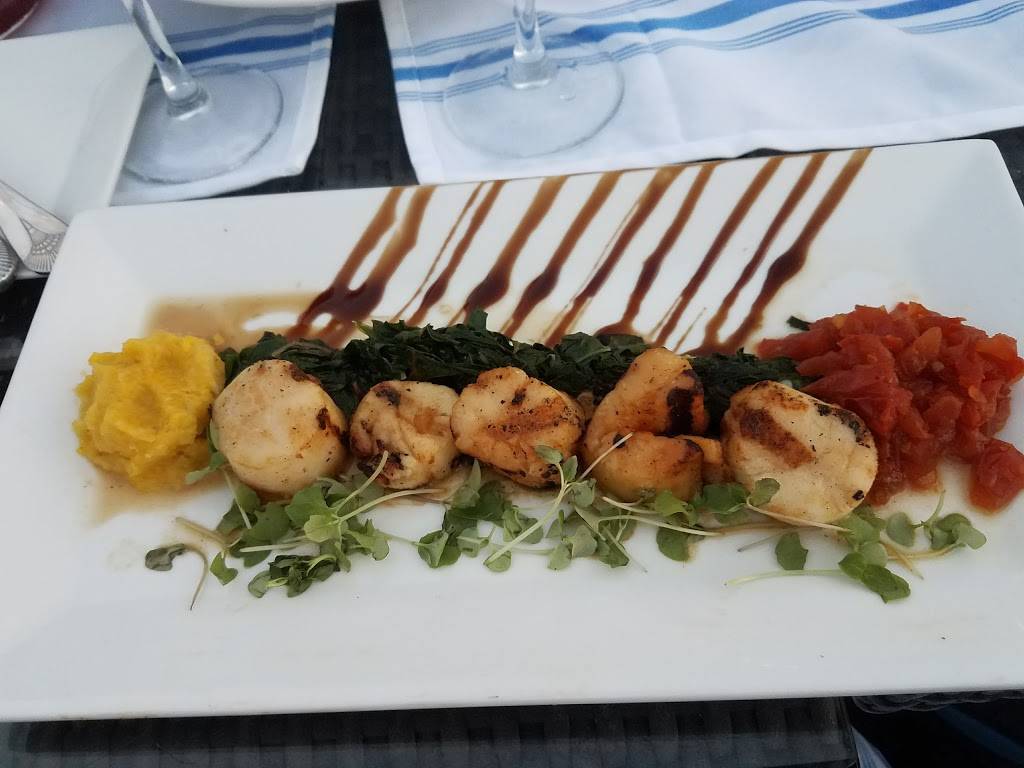 Crazy Oyster | restaurant | Tobay Beach Access Path, Massapequa, NY 11758, USA | 5168261292 OR +1 516-826-1292