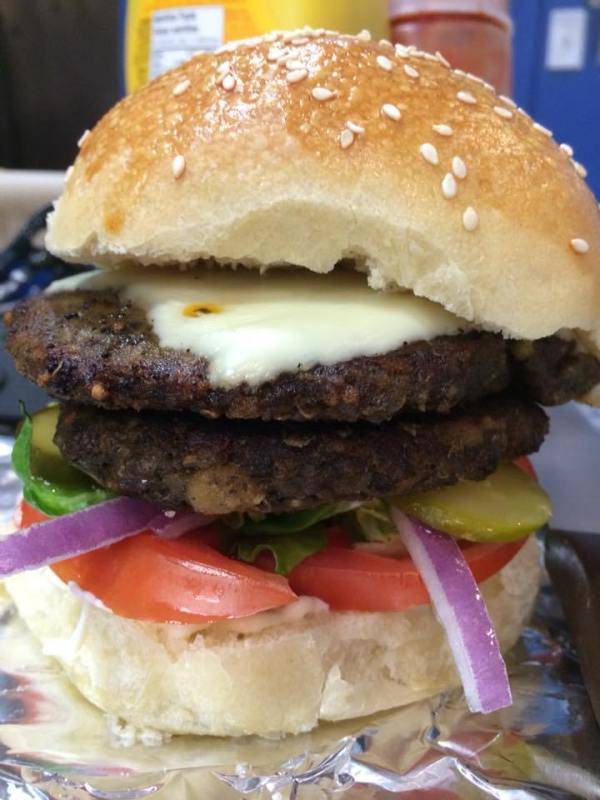 Babis Restaurant | restaurant | 21 Nadolny Sachs, Ottawa, ON K2A 1R9, Canada | 6134134231 OR +1 613-413-4231