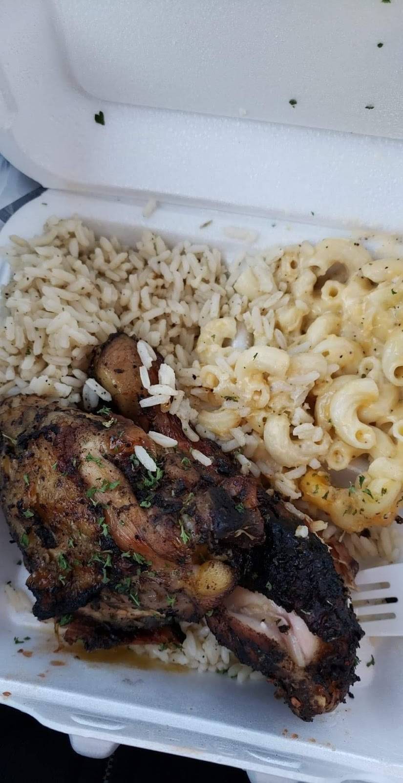 Winnies (Soul Food) | restaurant | 179 Broadway, Amityville, NY 11701, USA | 6315981455 OR +1 631-598-1455