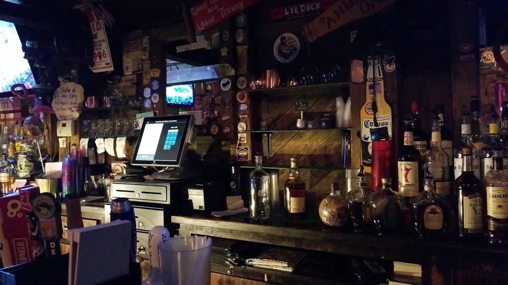 Southbound Saloon & Eatery | restaurant | 9504 S Chicago Rd, Oak Creek, WI 53154, USA | 4147626255 OR +1 414-762-6255