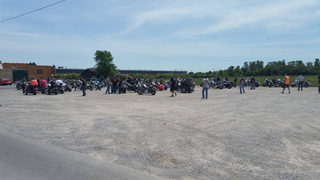 Mugs & Jugs Draft House | restaurant | 1309 Old US Rte 35 SE, Washington Ct Hs, OH 43160, USA | 7403355963 OR +1 740-335-5963