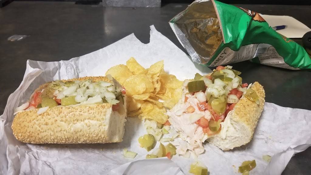 DeFrankos Submarines | restaurant | 7532 Woodley Ave, Van Nuys, CA 91406, USA | 8187809556 OR +1 818-780-9556