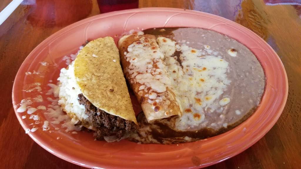 Isabel & Annabels Mexican Restaurant | restaurant | 201 W Marion Ave, Punta Gorda, FL 33950, USA | 9416394086 OR +1 941-639-4086