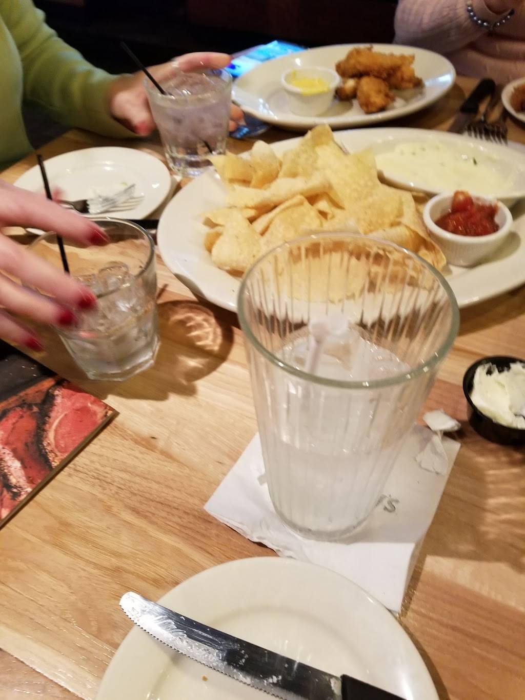 OCharley’s Restaurant & Bar | restaurant | 6285 Cleveland Ave, Columbus, OH 43231, USA | 6148957324 OR +1 614-895-7324