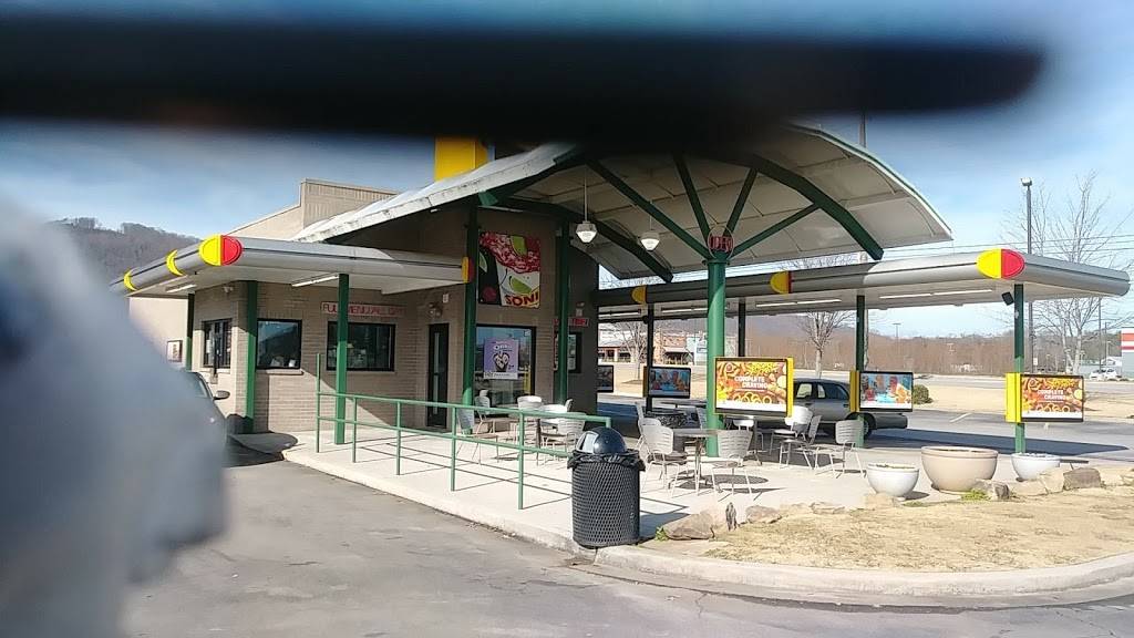 Sonic Drive-In | restaurant | 366 Sutton Road, Hampton Cove, AL 35763, USA | 2565336230 OR +1 256-533-6230