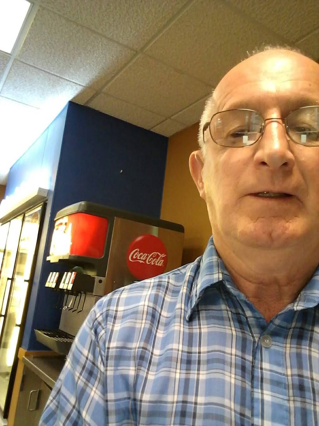 Dairy Queen | restaurant | 154 W Main St, Bridgeport, WV 26330, USA | 3048425906 OR +1 304-842-5906