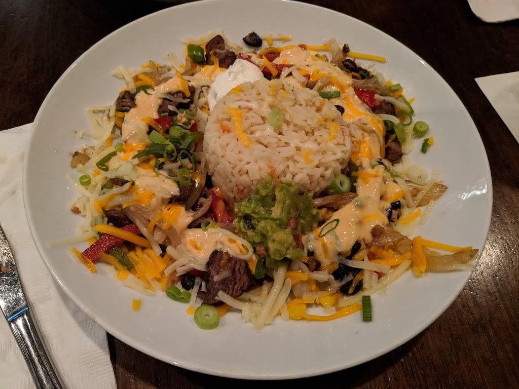 Shooter McGees | restaurant | 5239 Duke St, Alexandria, VA 22304, USA | 7037519266 OR +1 703-751-9266