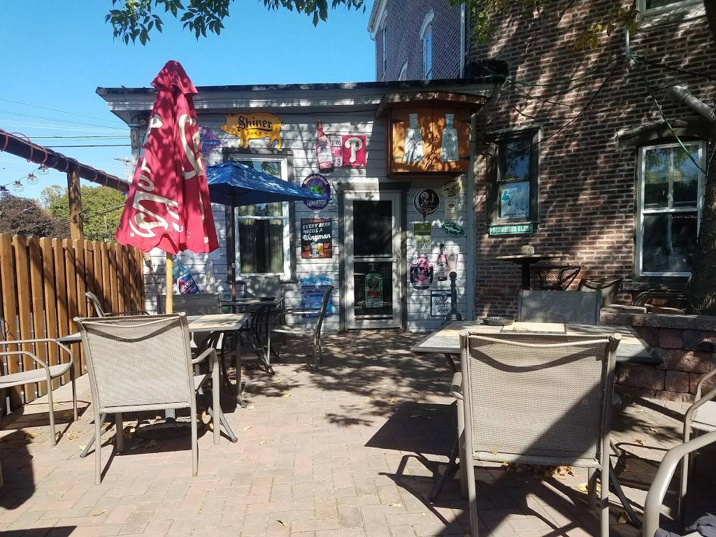 Gravel Pike Inn | restaurant | 595 Gravel Pike, Collegeville, PA 19426, USA | 6104899950 OR +1 610-489-9950