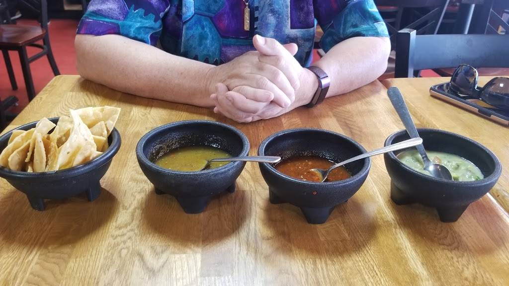 Tacos Toro Bronco | restaurant | 6065 Montana Ave, El Paso, TX 79925, USA | 9152342442 OR +1 915-234-2442