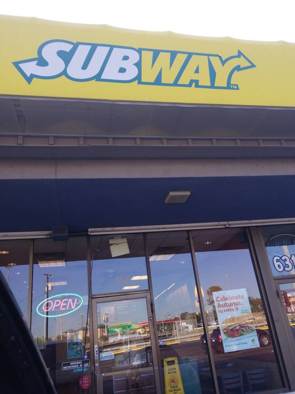 Subway Restaurants | restaurant | 6316 Meadowbrook Dr, Fort Worth, TX 76112, USA | 8174574550 OR +1 817-457-4550