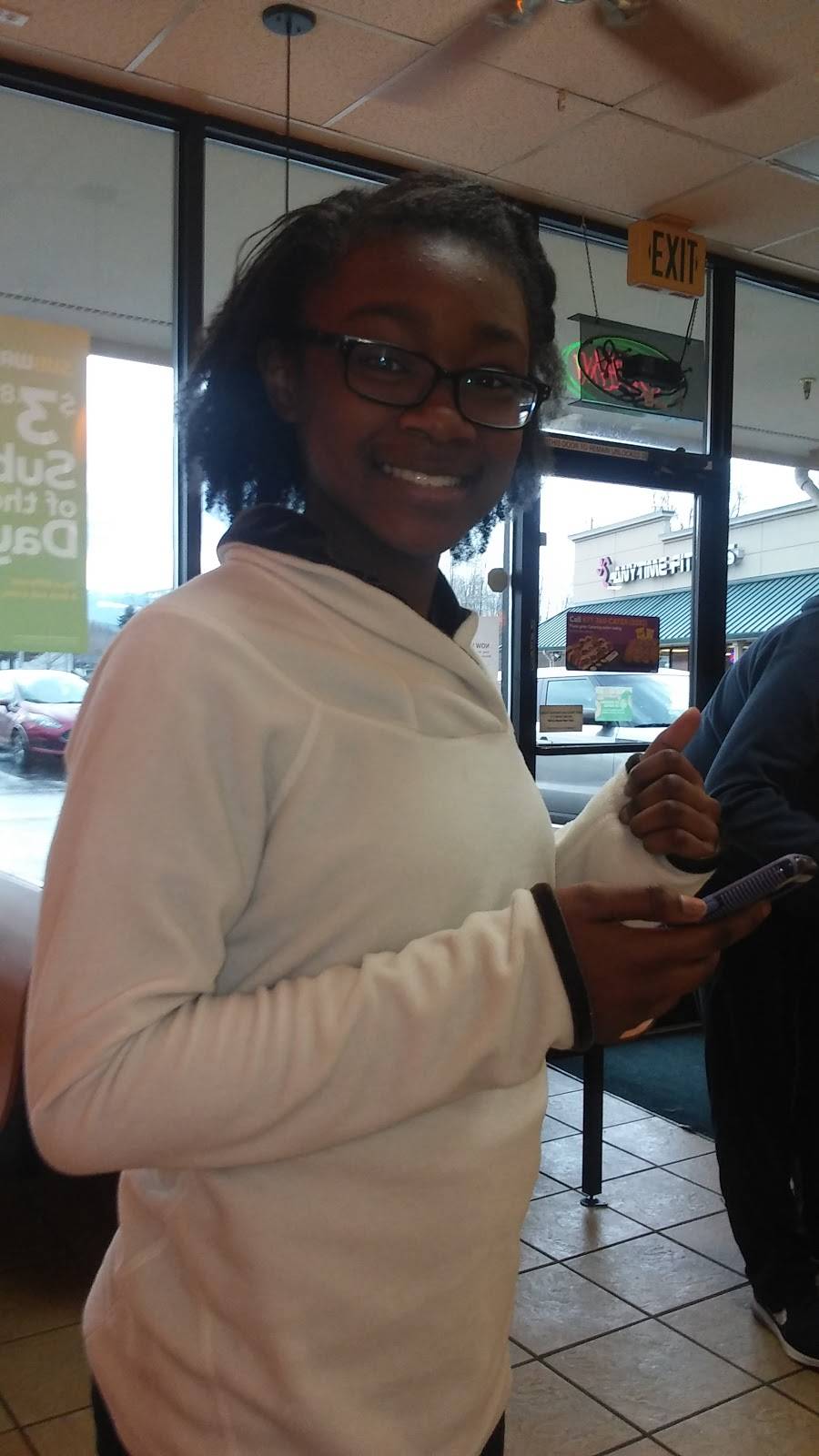 Subway | meal takeaway | 135 Jefferson Ave Suite J, Buckley, WA 98321, USA | 3608295169 OR +1 360-829-5169