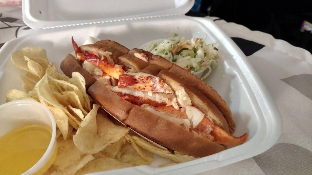 Freds Shanty Restaurant | restaurant | 272 Pequot Ave, New London, CT 06320, USA | 8604471301 OR +1 860-447-1301