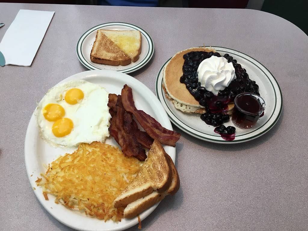 Country Waffles- Livermore | restaurant | 1803 Holmes St, Livermore, CA 94550, USA | 9254439904 OR +1 925-443-9904