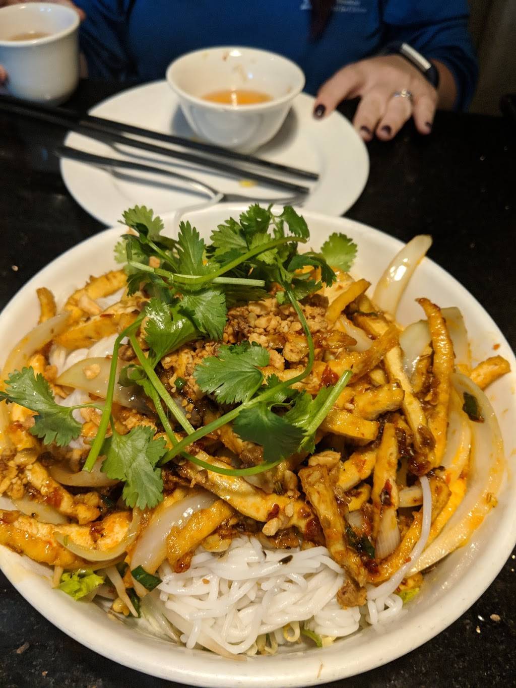 New Saigon Restaurant | restaurant | 630 S Federal Blvd, Denver, CO 80219, USA | 3039364954 OR +1 303-936-4954