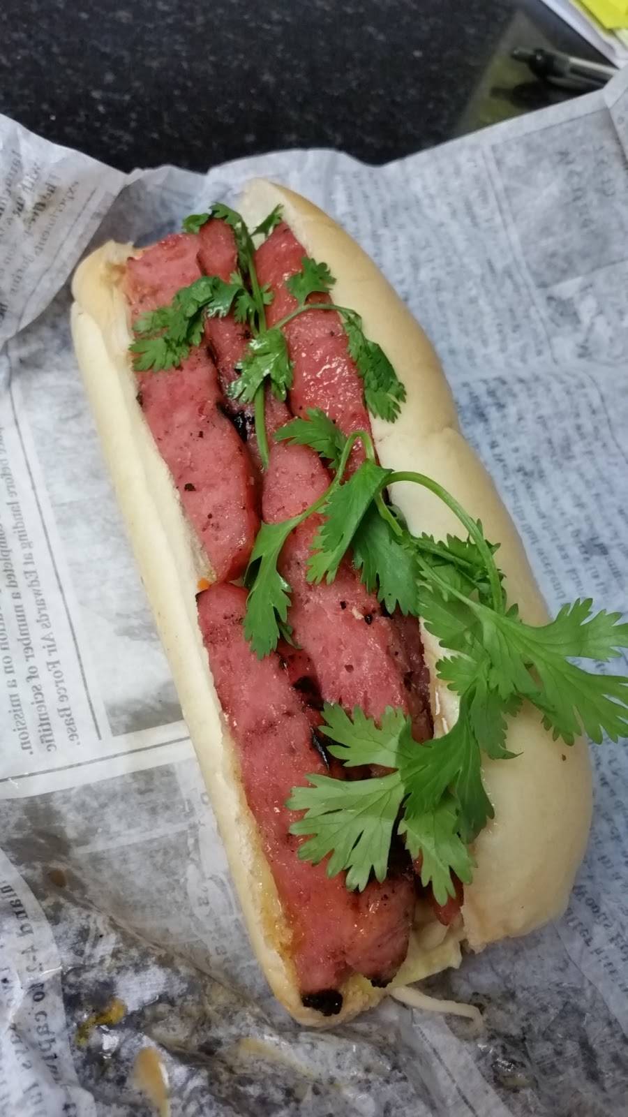 Banh-Mi Grill | restaurant | 2611 E Thompson Blvd Ste #108, Ventura, CA 93003, USA | 8056283637 OR +1 805-628-3637