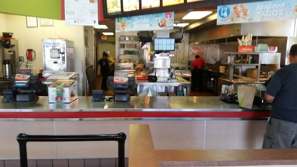 Del Taco | meal takeaway | 35145 Merle Haggard Dr, Bakersfield, CA 93308, USA | 6613938379 OR +1 661-393-8379