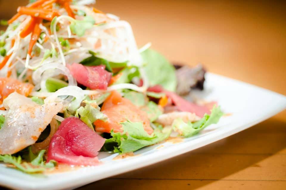 Ponzu Sushi Bar | restaurant | 1945 17th St Suite 104, Santa Ana, CA 92705, USA | 6572316668 OR +1 657-231-6668