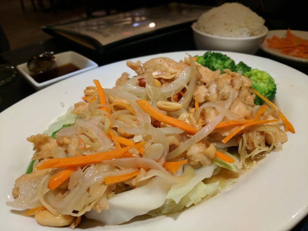 Bangkok Place | restaurant | 705 Co Rd 6 E, Elkhart, IN 46514, USA | 5742640402 OR +1 574-264-0402