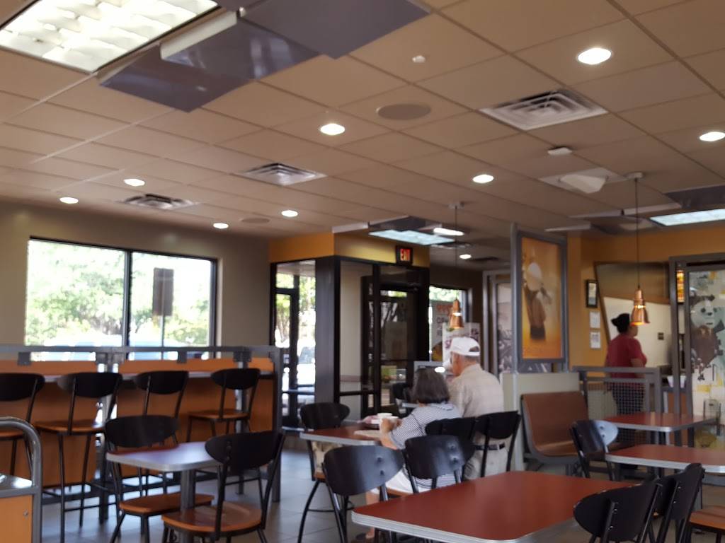 Jack in the Box | restaurant | 4610 S Hulen St, Fort Worth, TX 76132, USA | 8172925025 OR +1 817-292-5025