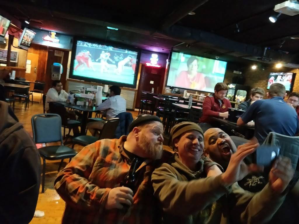 Show-Mes Sports Bar & Grill | restaurant | 3101 S MacArthur Blvd, Springfield, IL 62704, USA | 2175462800 OR +1 217-546-2800