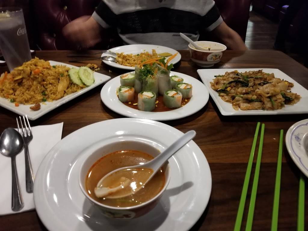 Torung Restaurant | restaurant | 5657 Hollywood Blvd, Los Angeles, CA 90028, USA | 3234642750 OR +1 323-464-2750