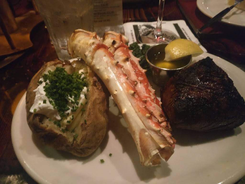 Chucks of Hawaii | restaurant | 3888 State St, Santa Barbara, CA 93105, USA | 8056874417 OR +1 805-687-4417