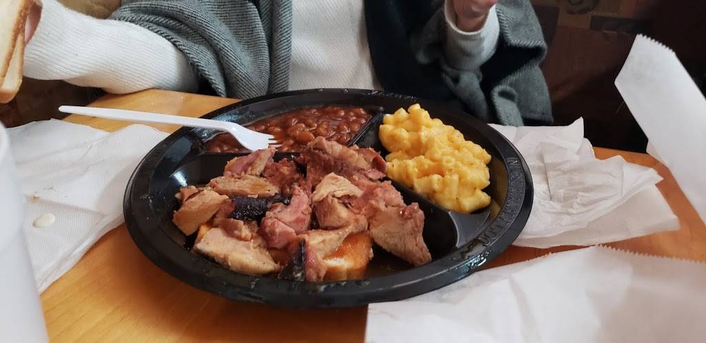 Archibald & Woodrows BBQ | restaurant | 4215 Greensboro Ave, Tuscaloosa, AL 35405, USA | 2053314858 OR +1 205-331-4858