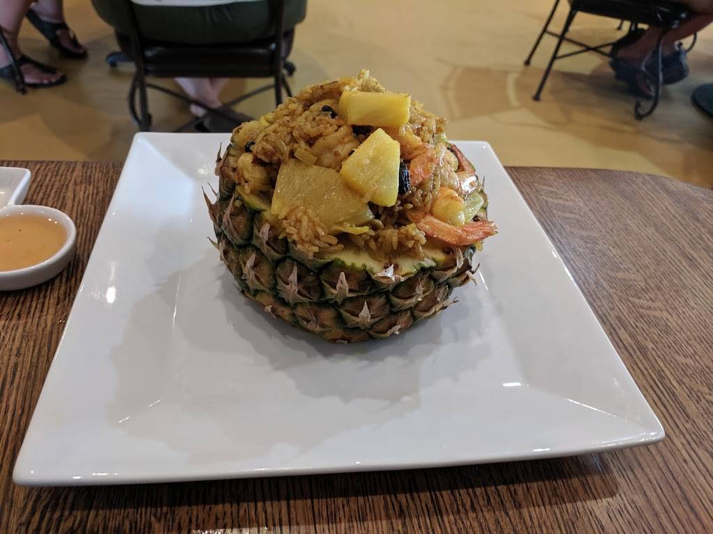 Yumyum Thai Kitchen | restaurant | 128 E James St, Columbus, WI 53925, USA | 9203500092 OR +1 920-350-0092