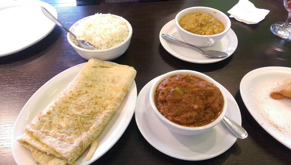 Amma Roti House | restaurant | 2014 Queen St E, Toronto, ON M4L 1J3, Canada | 4169441944 OR +1 416-944-1944