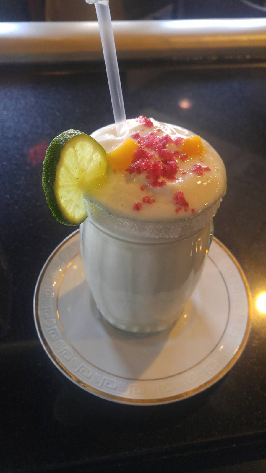 El Pin Pollo | restaurant | 392 Woodward Ave, Ridgewood, NY 11385, USA | 7185763403 OR +1 718-576-3403