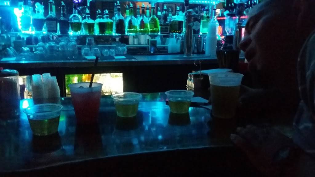 Rookies Bar and Grill | restaurant | 1218 Acushnet Ave, New Bedford, MA 02746, USA | 5088585455 OR +1 508-858-5455