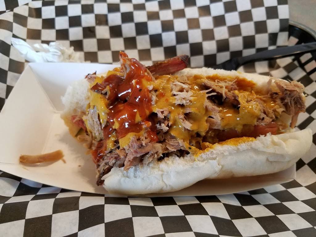 Q Dogs | restaurant | 619 N Pinellas Ave, Tarpon Springs, FL 34689, USA | 7279403422 OR +1 727-940-3422