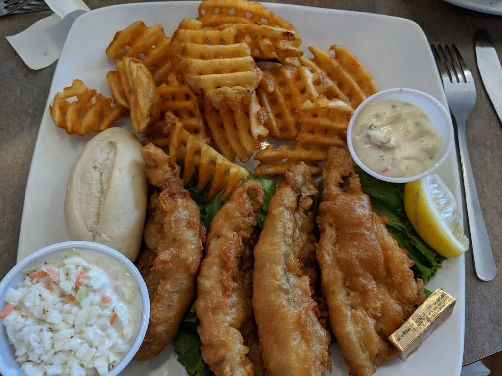 Headquarters Bar & Grill | restaurant | 101 Concord Dr, Oregon, WI 53575, USA | 6082910750 OR +1 608-291-0750