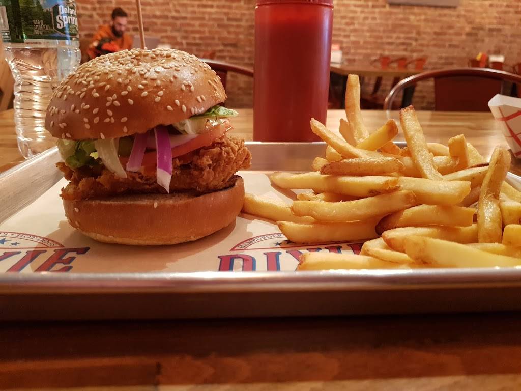 Dixie BBQ | restaurant | 1316 Avenue J, Brooklyn, NY 11230, USA | 3475871068 OR +1 347-587-1068