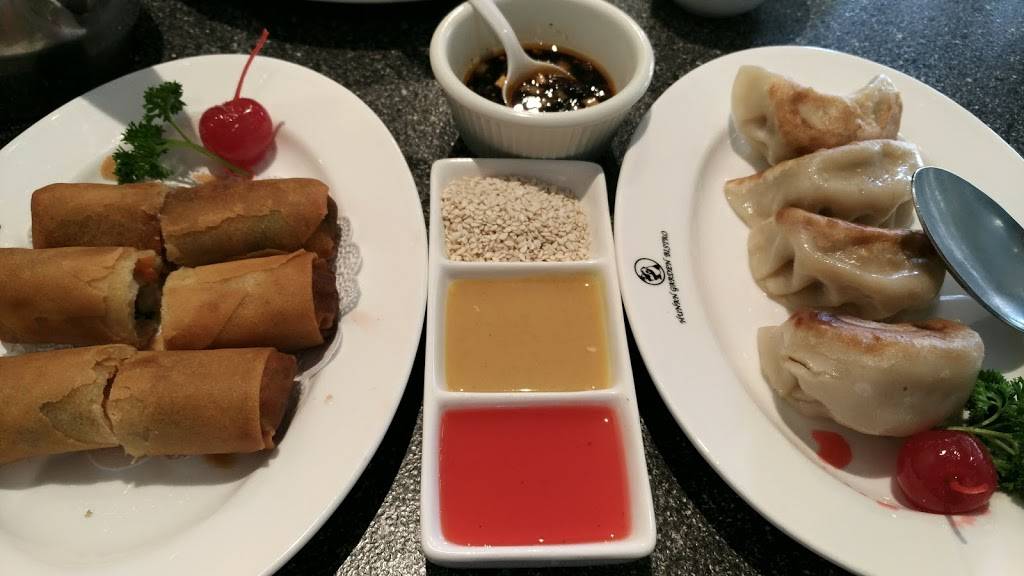 Panda Garden Restaurant | restaurant | 5500 Olympic Dr #104, Gig Harbor, WA 98335, USA | 2538582199 OR +1 253-858-2199